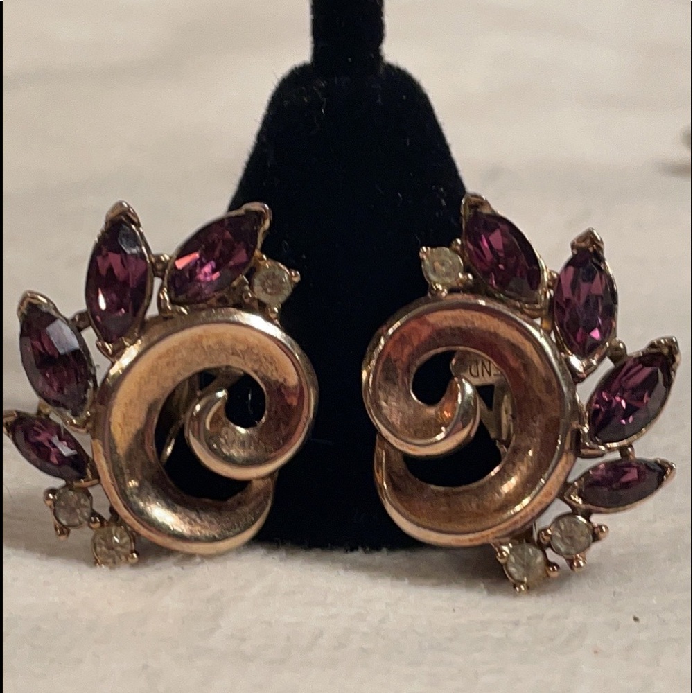 Trifari vintage purple and gold tone clip on earrings